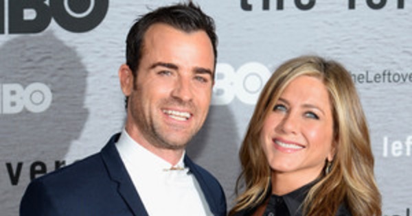 Jennifer Aniston and Justin Theroux Very Lovey Dovey at The Leftovers